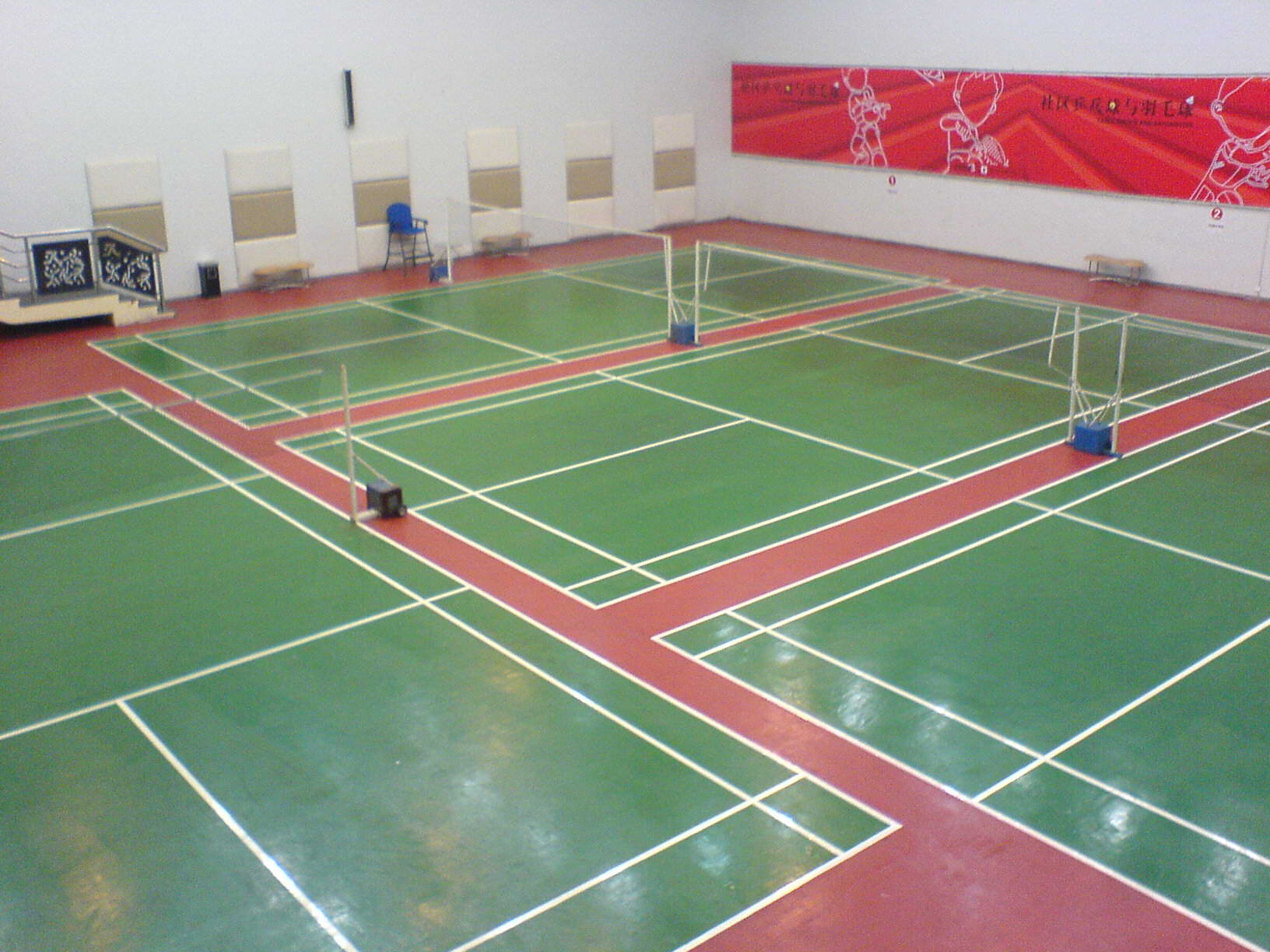 原圖-聊城市青少年活動中心室內(nèi)硅PU羽毛球場.jpg